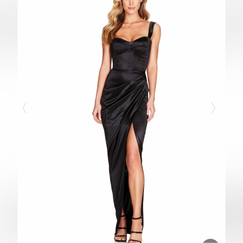 Nookie NWOT slay gown in black size small
